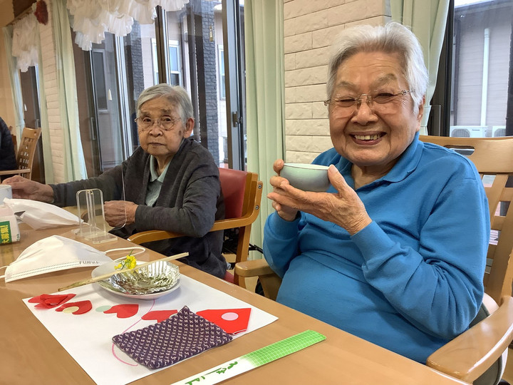 Line_album_329_220331_2