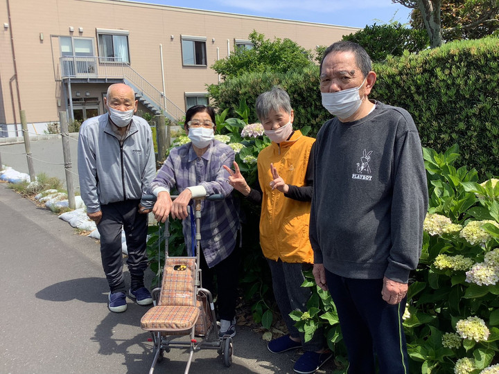 Line_album_1_220530_1