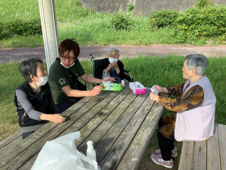 Line_album_5_220530_1