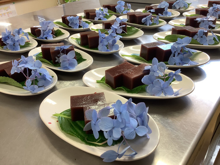 Line_album_62_220630_19